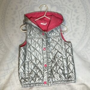 Toddler Size 2T Sleeveless Sliver & Pink Hooded Jacket with Snaps